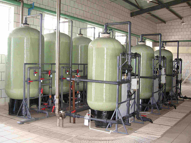 全自动软化水设备是这样来防垢除垢的！