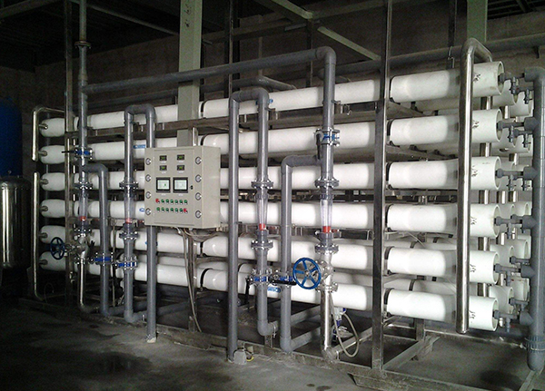 反渗透水处理设备的应用范围与设计优点